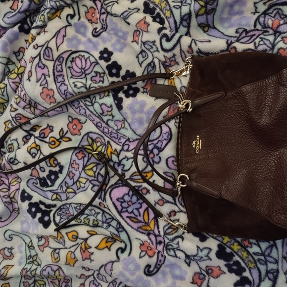 Authentic Coach Leather And Suede Crossbody Satchel In Elegant Burgundy - Picture 2 of 10